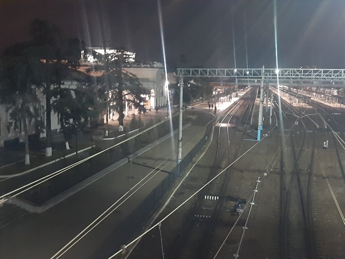 Вокзал Симферополя, фото автора