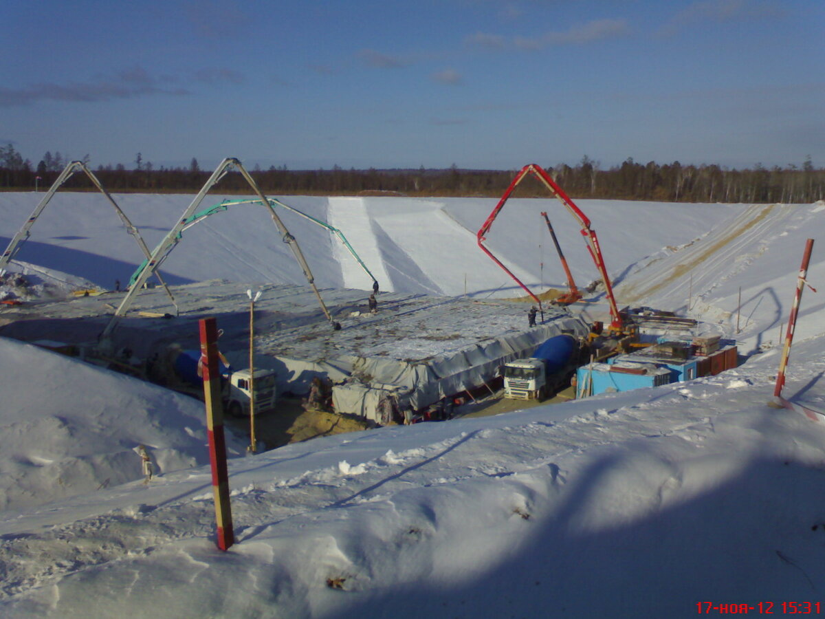 льём 3000 кубов.