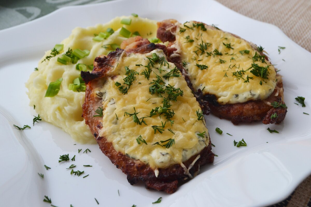 Свиная отбивная в духовке с сыром рецепт фото пошагово и видео | Recette