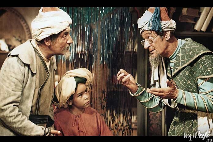 Кадр из к/ф «Маленький Мук»