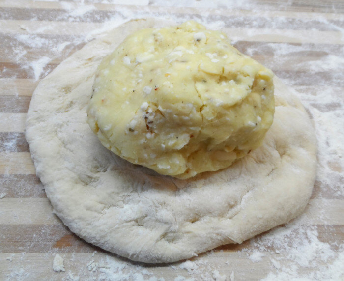 Сыр с пюре и специями