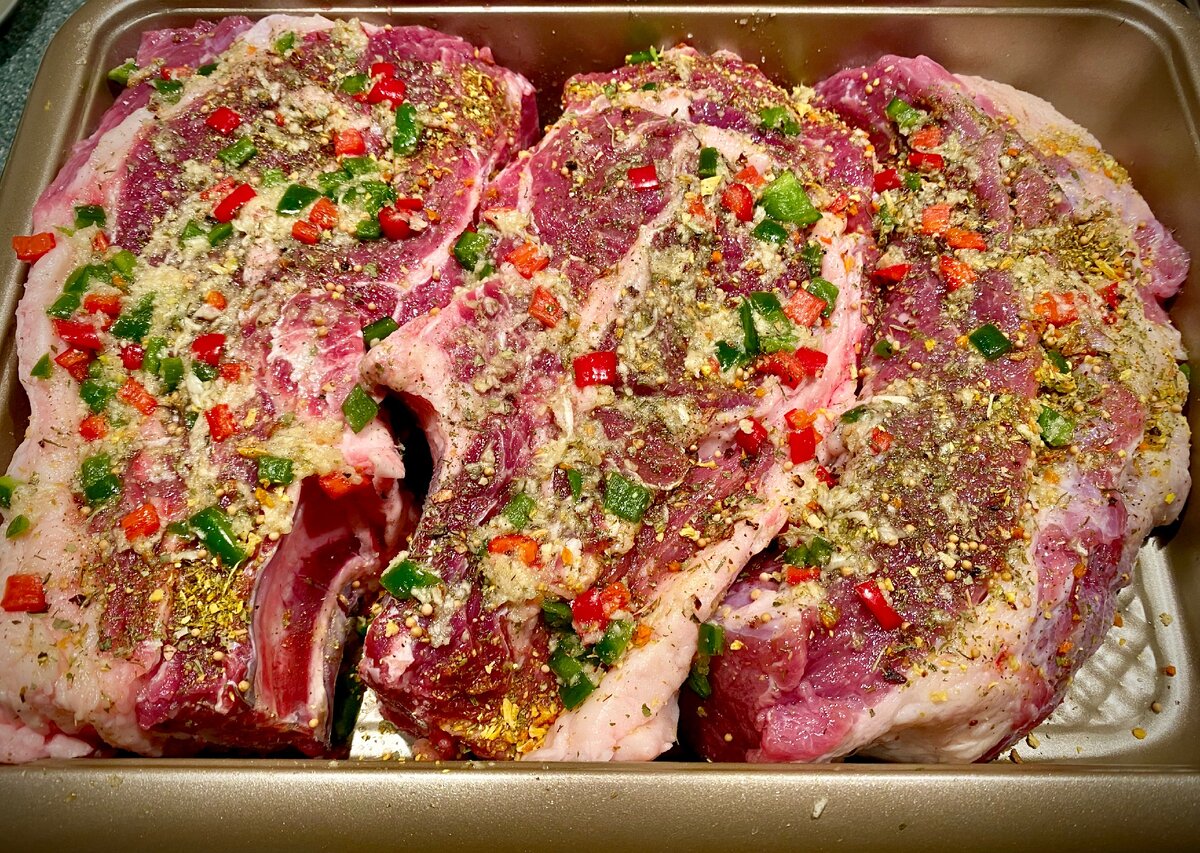Запеченное мясо говядины куском в духовке