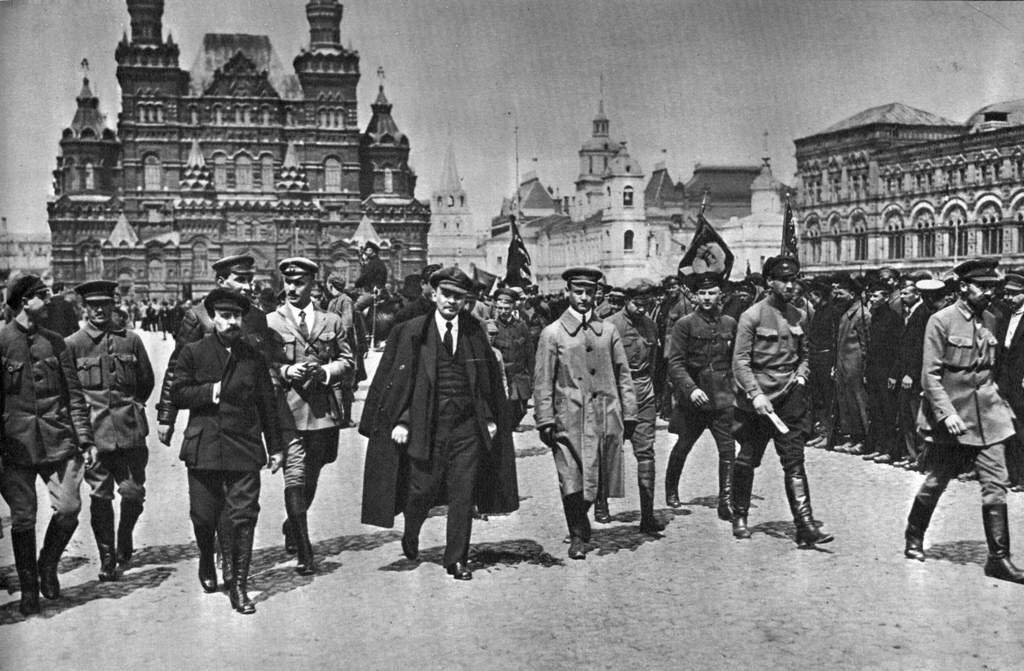 шествие рабочих 25 мая 1919г.