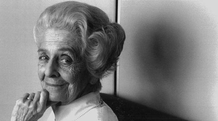 Рита Леви родилась 22 апреля 1909 года в Турине, Италии. Ее отец Адамо Леви был инжером-электриком, а мать Аделе Монтальчини – художницей.-2