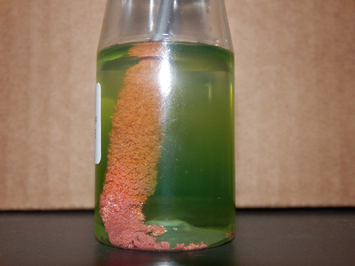 Сульфат меди цвет раствора. Раствор медной соли. Аммиачный комплекс меди 2. Щелочь. Раствор медной соли.