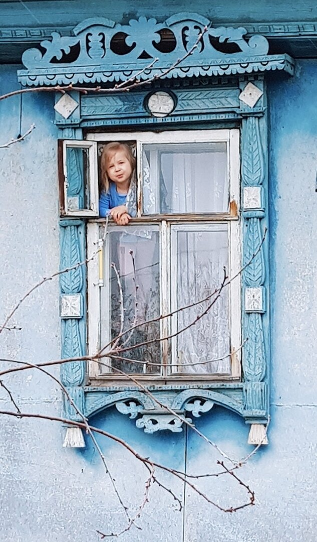 У нас самоизоляция. Дом мой, внучка тоже)