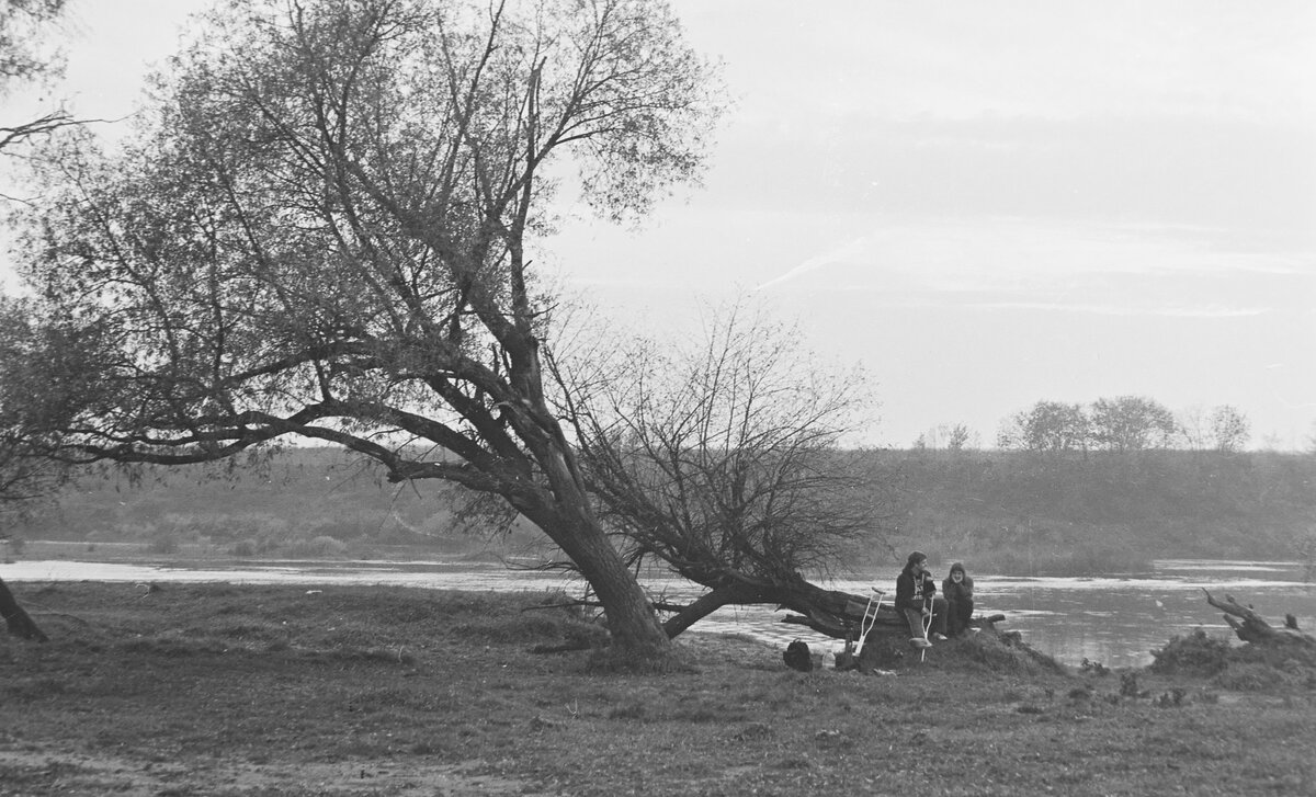 Фото "Разговор у реки"