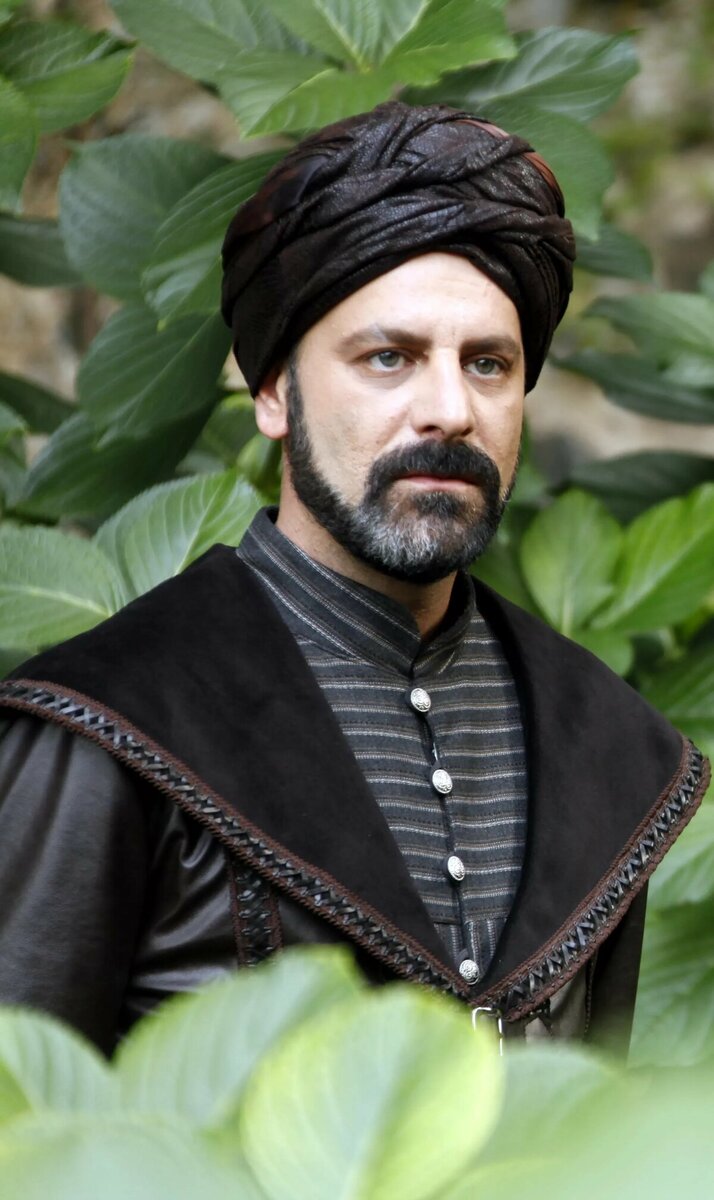 Вот такой вот он, Рустем Паша.