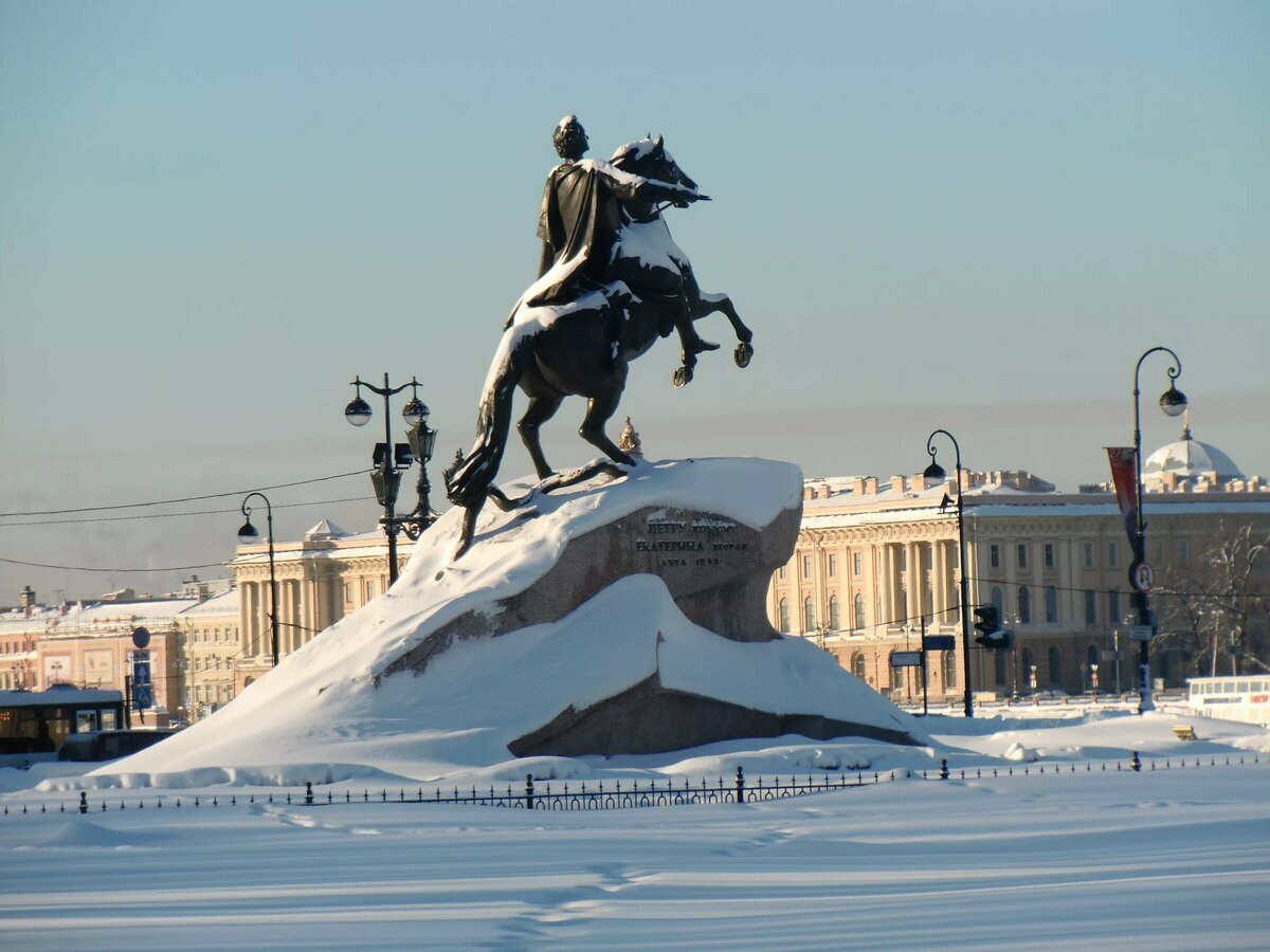 Медный всадник зимой картина