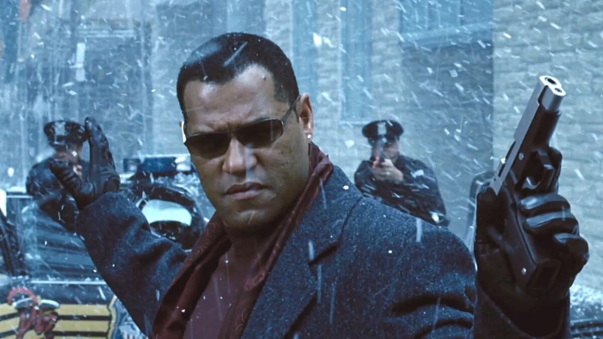 Учил-учил непутёвого Нео не засматриваться на блондинку-в-красном, а теперь вот сам угодил впросак. 