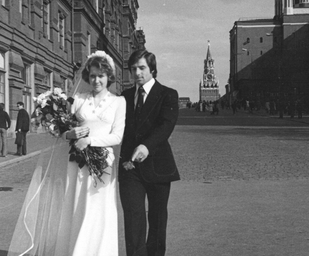 Жена дорохова на свадьбе харламова фото Валерий Харламов: Некого винить... 40 лет со дня гибели кумира миллионов Записки