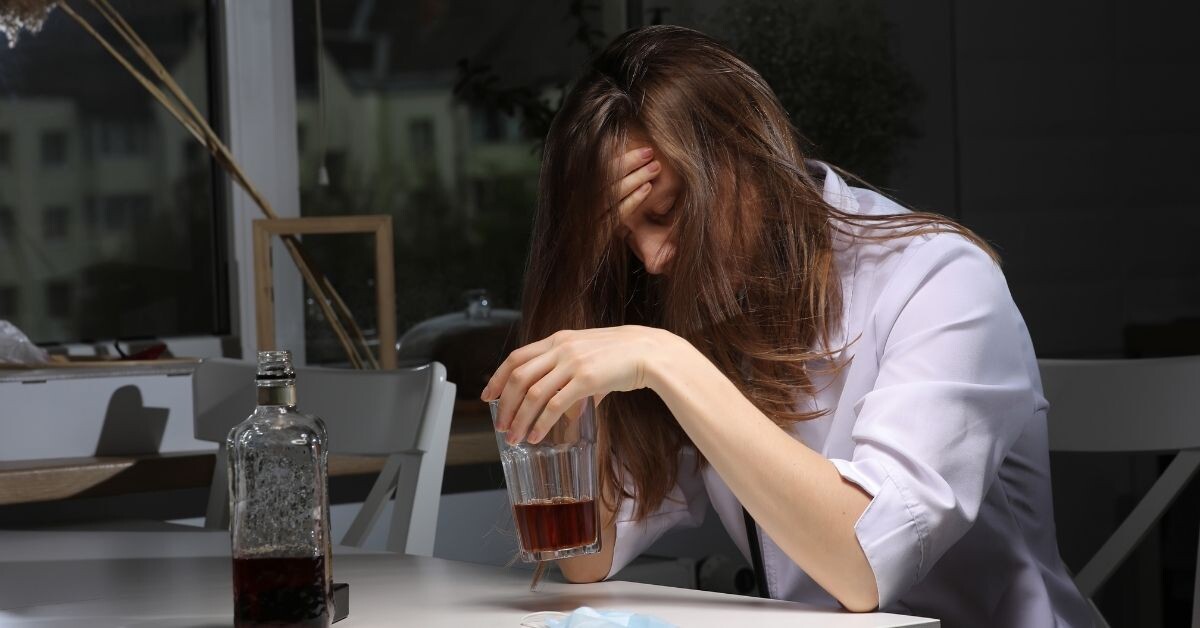 Как вылечить от алкоголизма дочь?