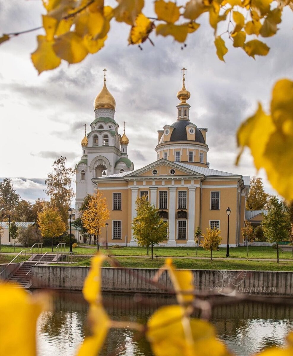 Вид на Рогожский поселок