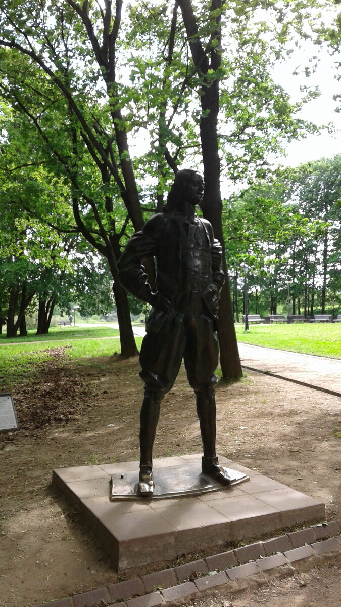 Скульптура Петра I в Коломенском,  скульптор Г.В. Франгулян, 1998