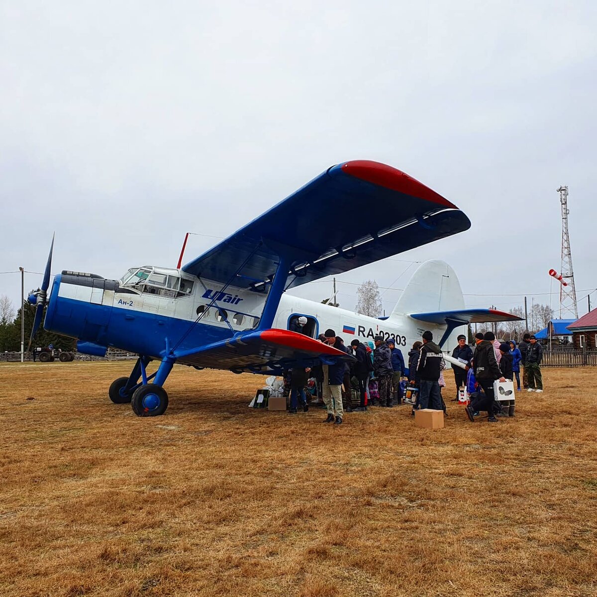 Ан-2 из Тобольска по окрестностям. Октябрь 2021 г.
