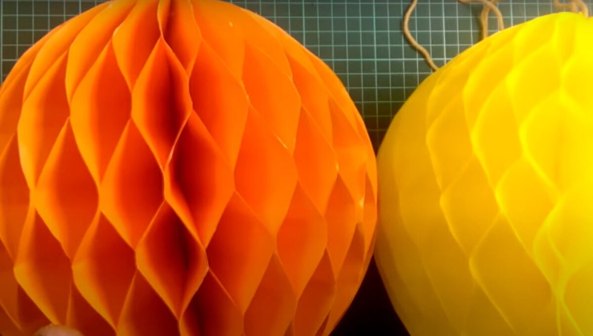 Новогодние шарики из Бумаги. Мастер-класс «Объемные шары из бумаги»