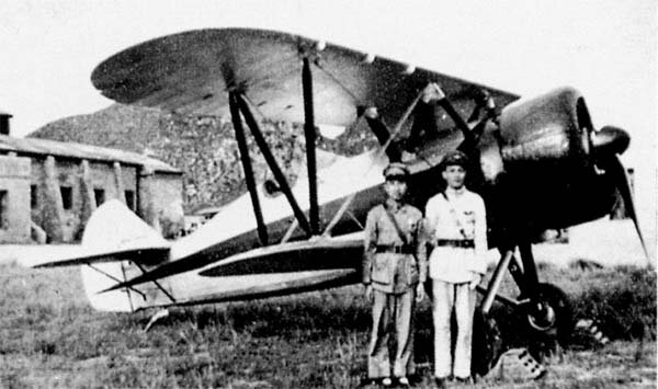Kwangsi Type 3 и людишки рядом