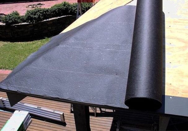 Самая дешевая и самая долговечная кровля – из толя, мастики, извести и ...