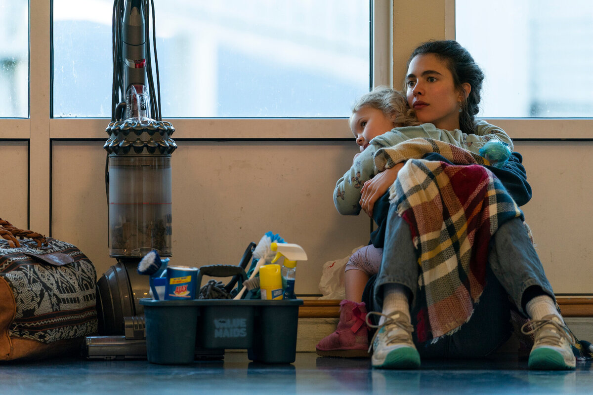 "Уборщица. История матери-одиночки"