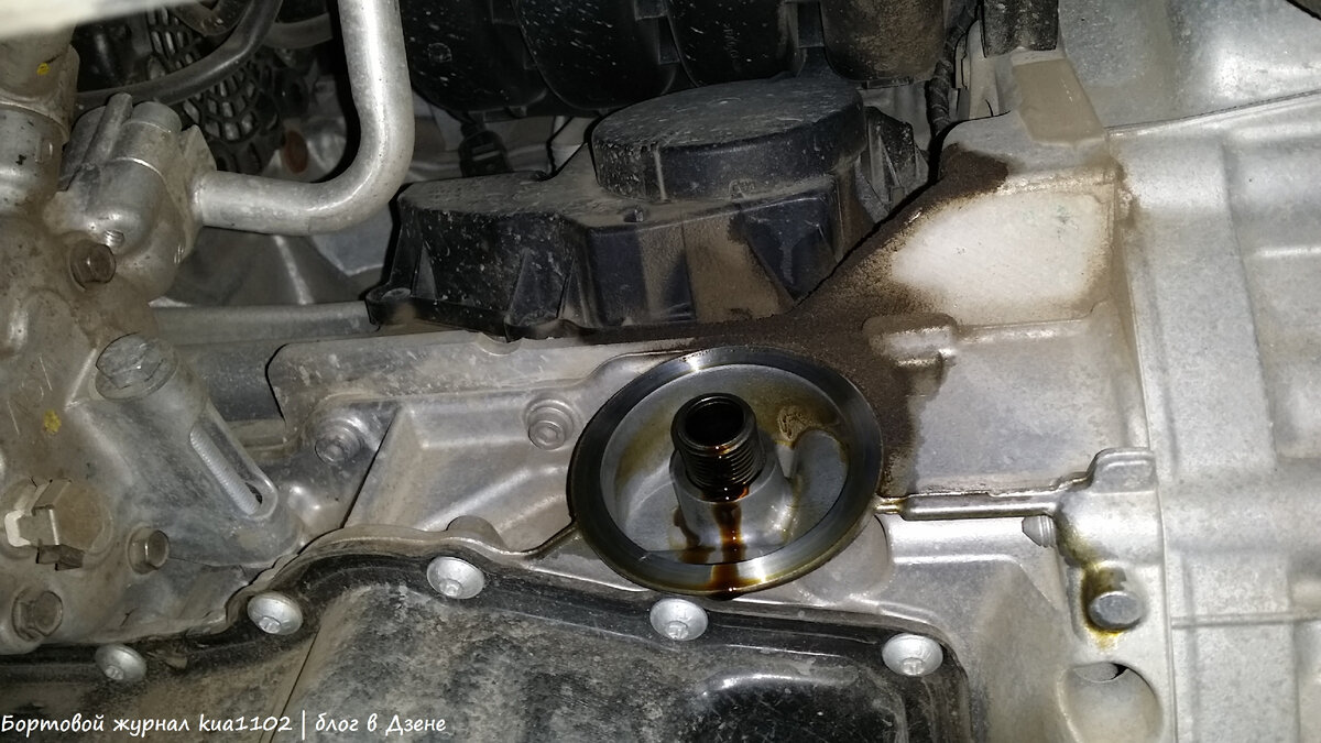 Не забывайте при каждой замене масла менять и топливный фильтр. Автор фотографии kua1102