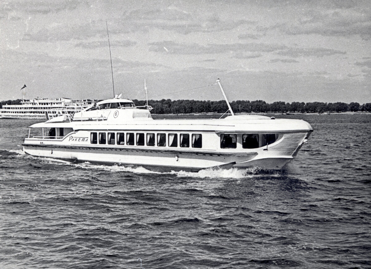 Теплоход ракета проект