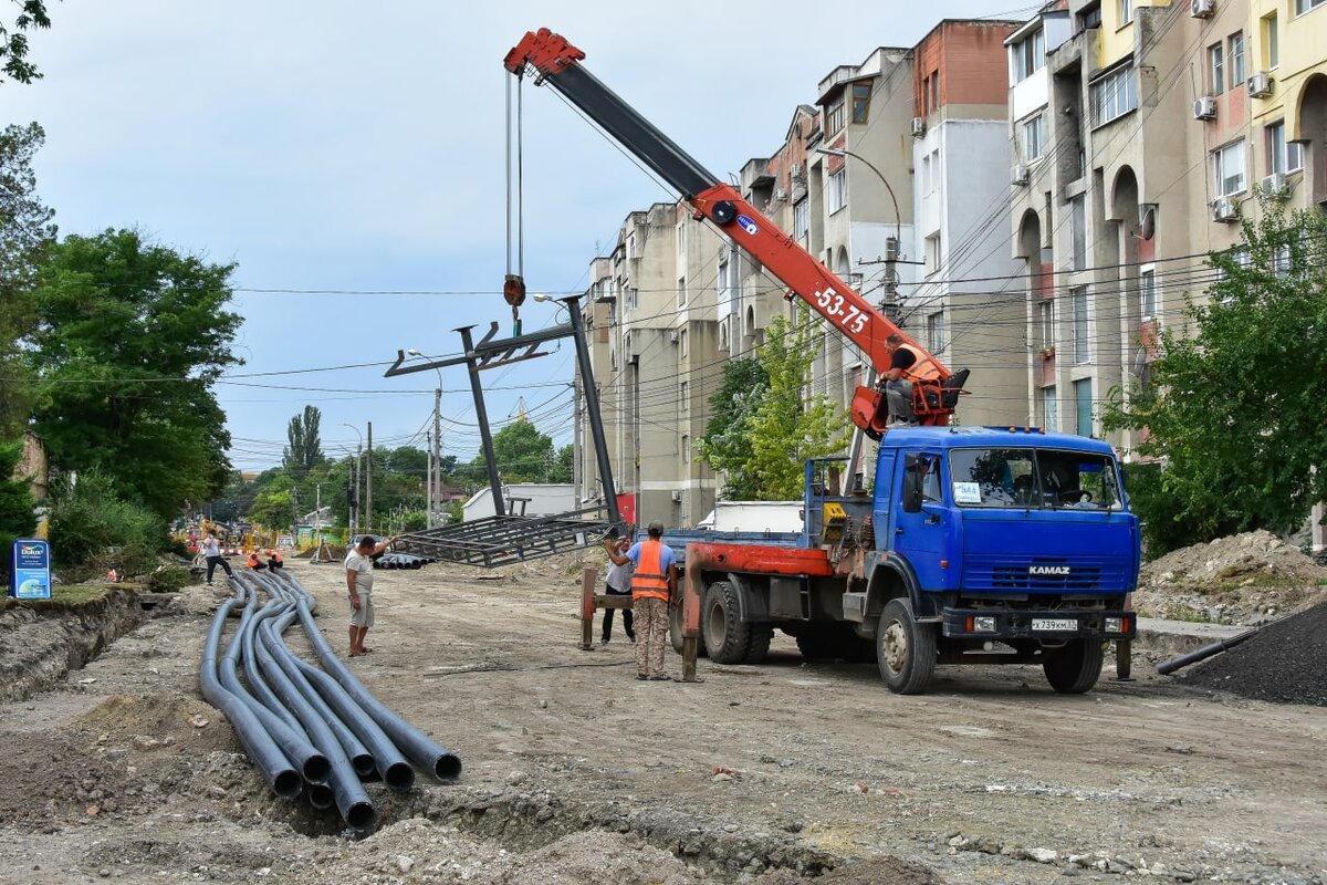 капитальный ремонт симферополь. подъезд в многоэтажке россия. капитальный ремонт симферополь. спортивная школа 3 симферополь. ремонтные работы в симферополе.