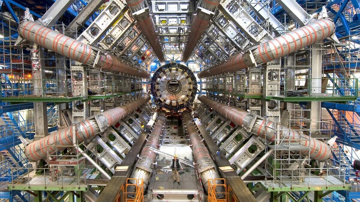 Многоцелевой детектор ATLAS© 2005 CERN