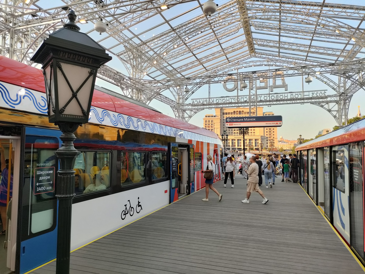 В Москве открылось новое метро. Там, где его совсем не ждали... | Развитие  Метрополитена в Москве | Дзен