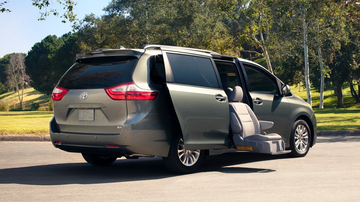 Minivan Toyota Sienna