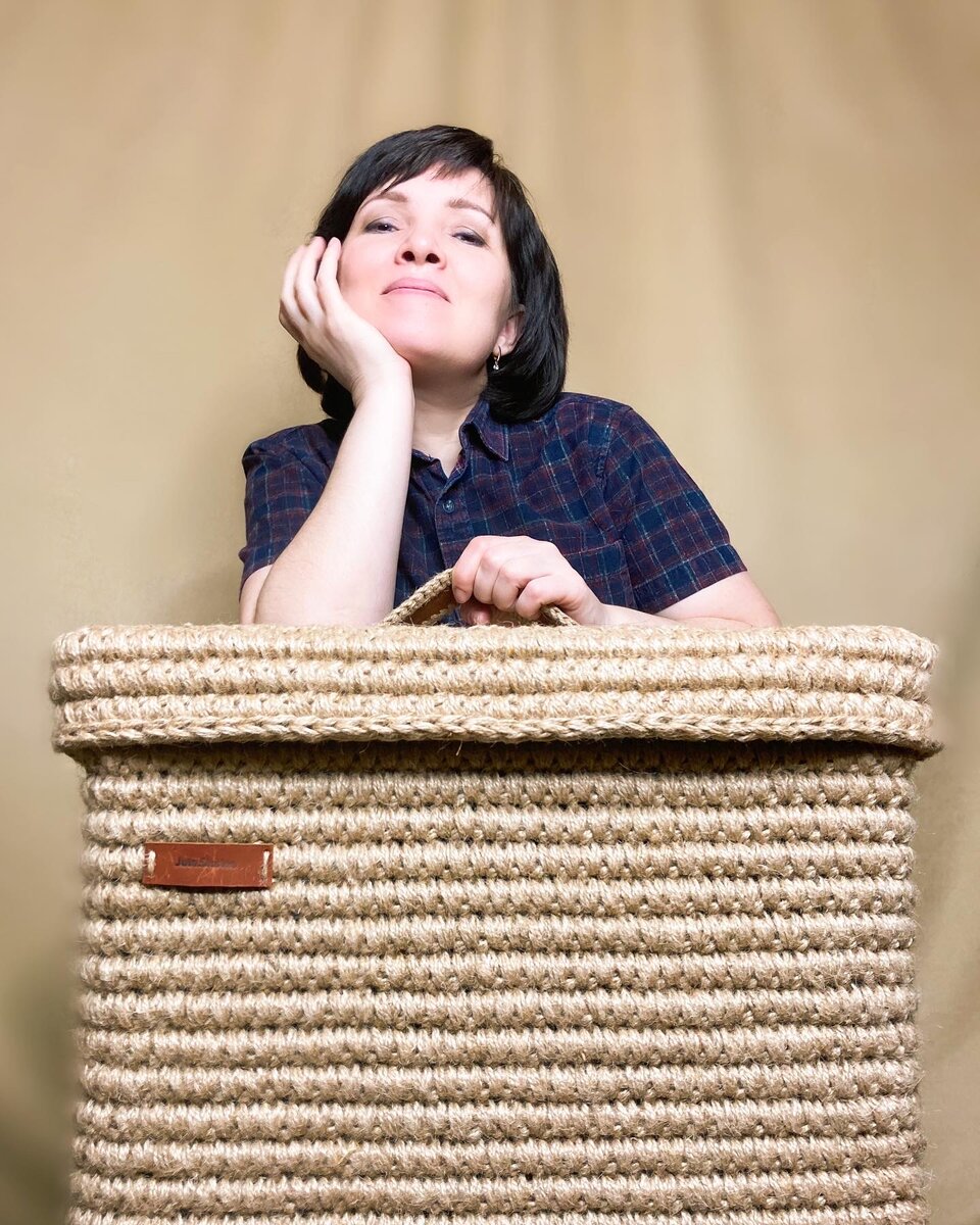 Большая бельевая корзина