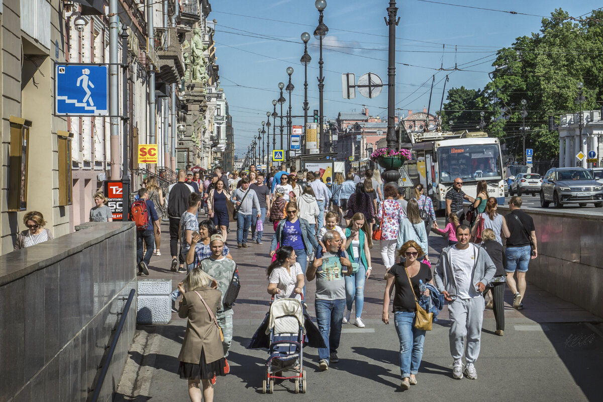 Санкт-Петербург. Невский проспект. Июнь 2019. (продолжение) | Владимир  Кононов | Дзен