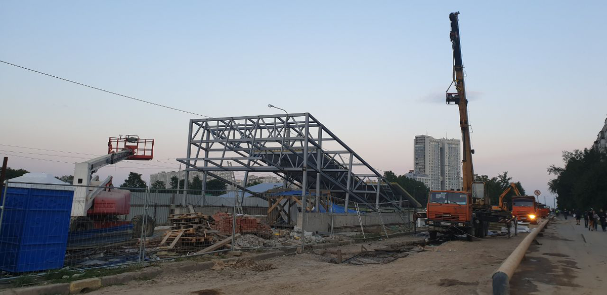 Фото строящейся станции Проспект славы. 25 июля