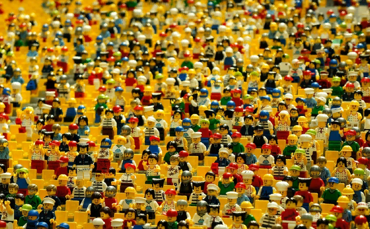 https://pixabay.com/ru/photos/lego-%D1%81%D1%82%D0%B0%D1%82%D1%83%D1%8D%D1%82%D0%BA%D0%B8-%D0%B8%D0%B3%D1%80%D1%83%D1%88%D0%BA%D0%B8-%D1%82%D0%BE%D0%BB%D0%BF%D0%B0-1044891/