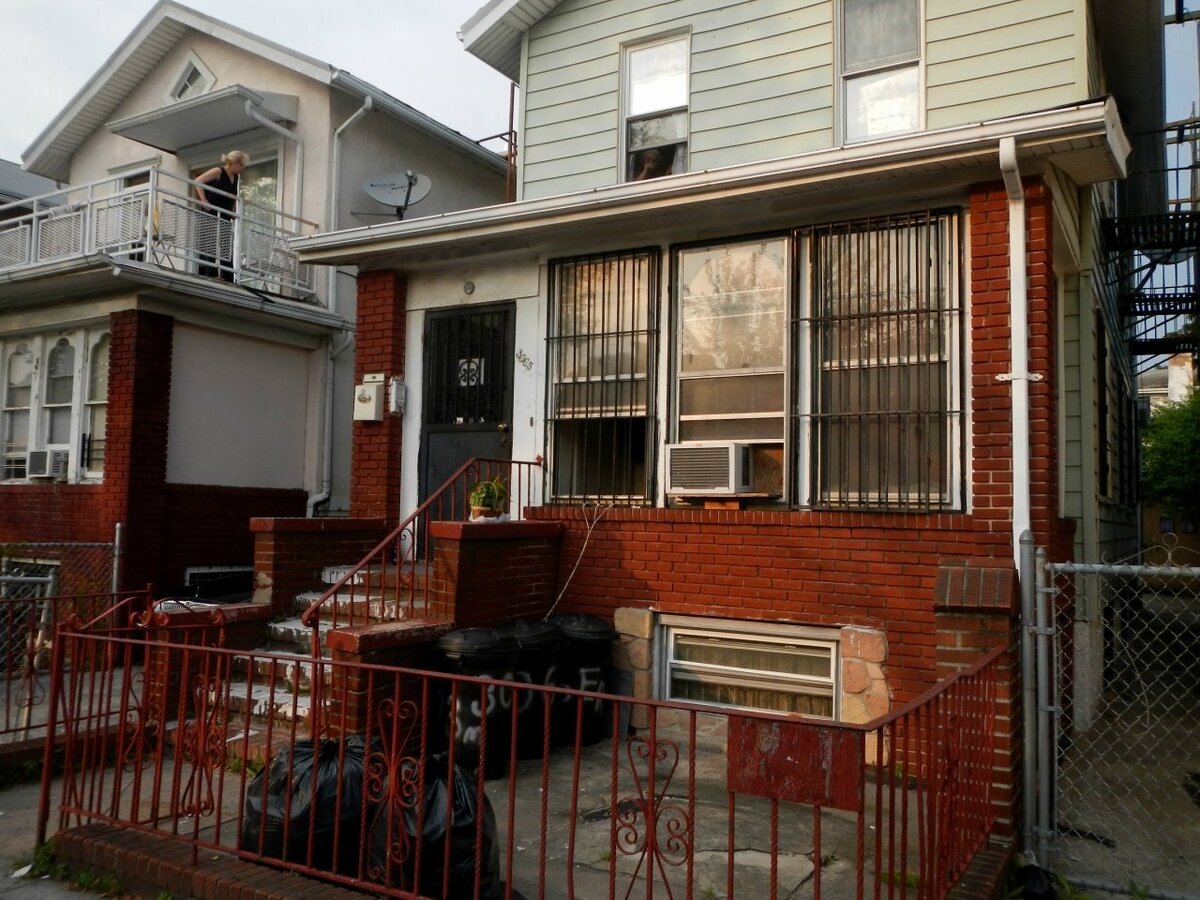 Брайтон-бичские дома. Красиво, чё! Из палок и ковна.