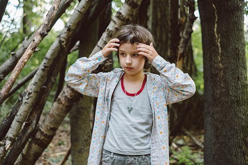 https://cdn.pixabay.com/photo/2019/09/04/11/00/hippie-4451288__340.jpg