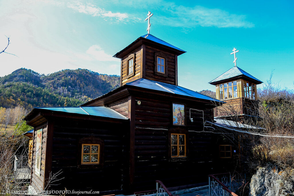 Храм Иоанна Богослова. https://img-fotki.yandex.ru/get/6825/160644702.219/0_121243_916f0d96_XXL.jpg