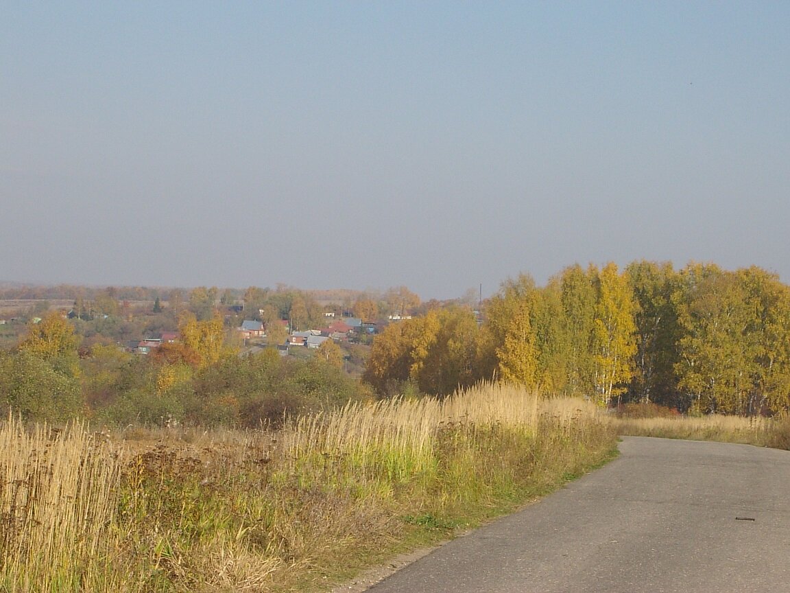 Вдалеке наша деревенька...