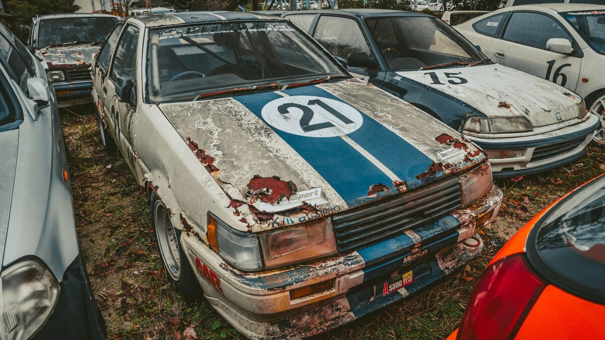 Taxi Graveyard