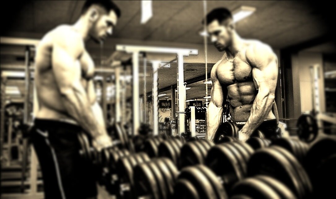 Тренировка в тренажерном зале