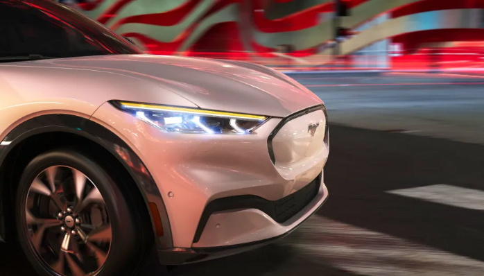 Ford ставит свое будущее на электрический внедорожник Mustang