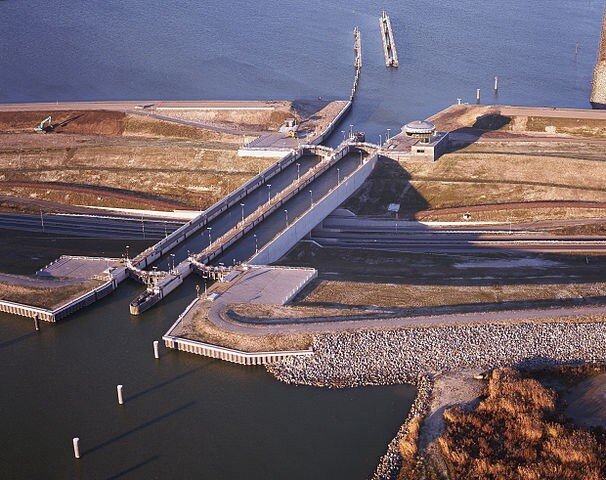 Naviduct Krabbersgat  Door Dutch government — Dutch government, Attribution, Koppeling (фото из Википедии, владелец нидерландское правительство)