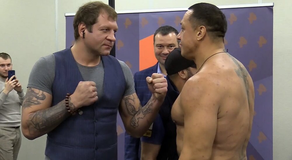 Бой Александра Емельяненко и Кокляева