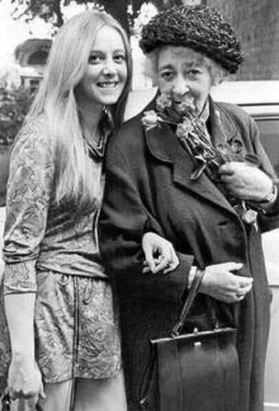 Друзья, давайте вместе вспомним на несколько минут этих людей и то время... Пусть на сердце сделается теплее!-13