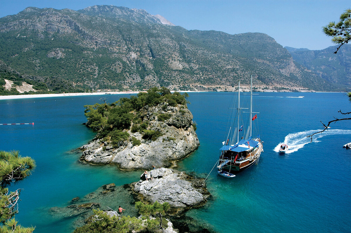 Источник фото: https://www.zastavki.com/rus/World/Turkey/wallpaper-61087.ht