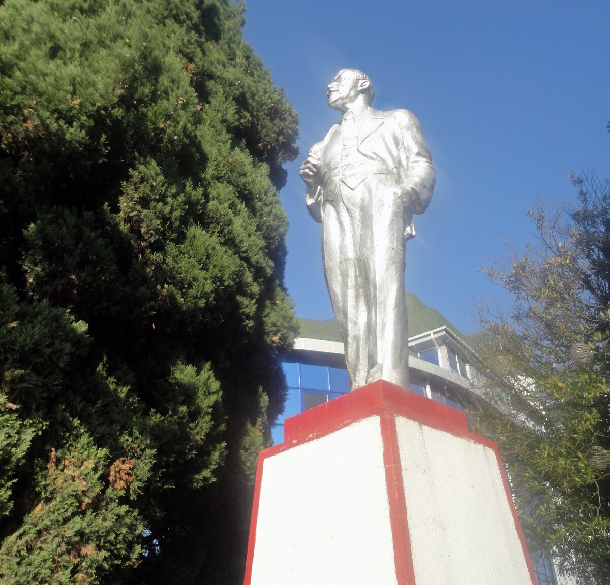 Памятник Ленину Адлер