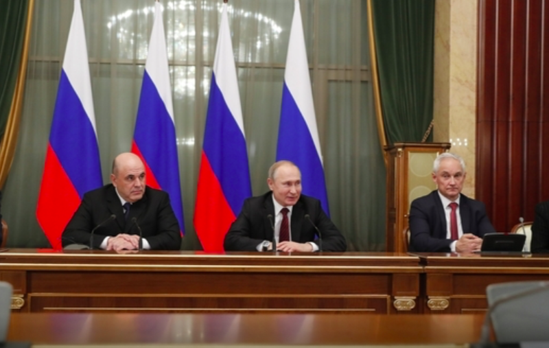 Экономический блок российского кабмина возглавит «тяжеловес» из Кремля, который не принадлежит к команде нового премьер-министра. Что это может значить для экономического развития?