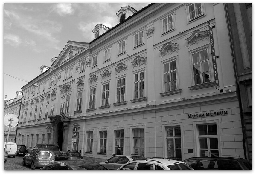 Если, будете в Праге, то загляните на улицу Панска 890/ 7.