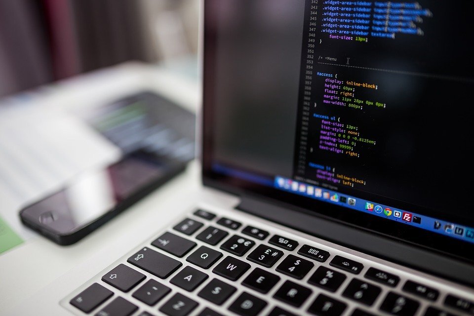 Ноутбук с CSS-кодом