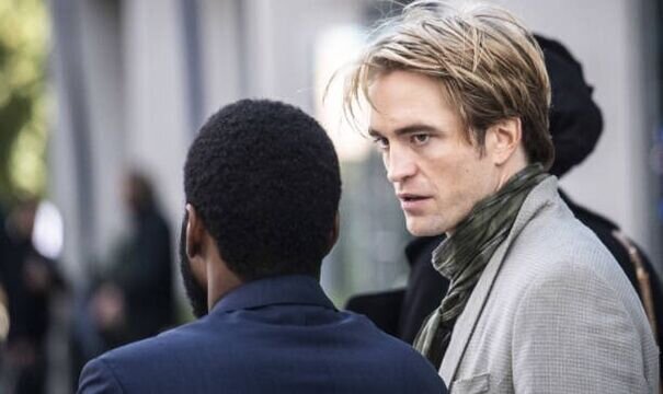 Кадр из фильма "Довод"