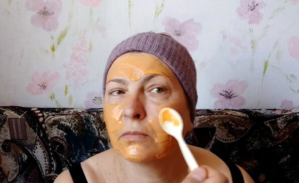 Косметика для омоложения. Натуральный продукт от морщин. Женский секрет молодости.